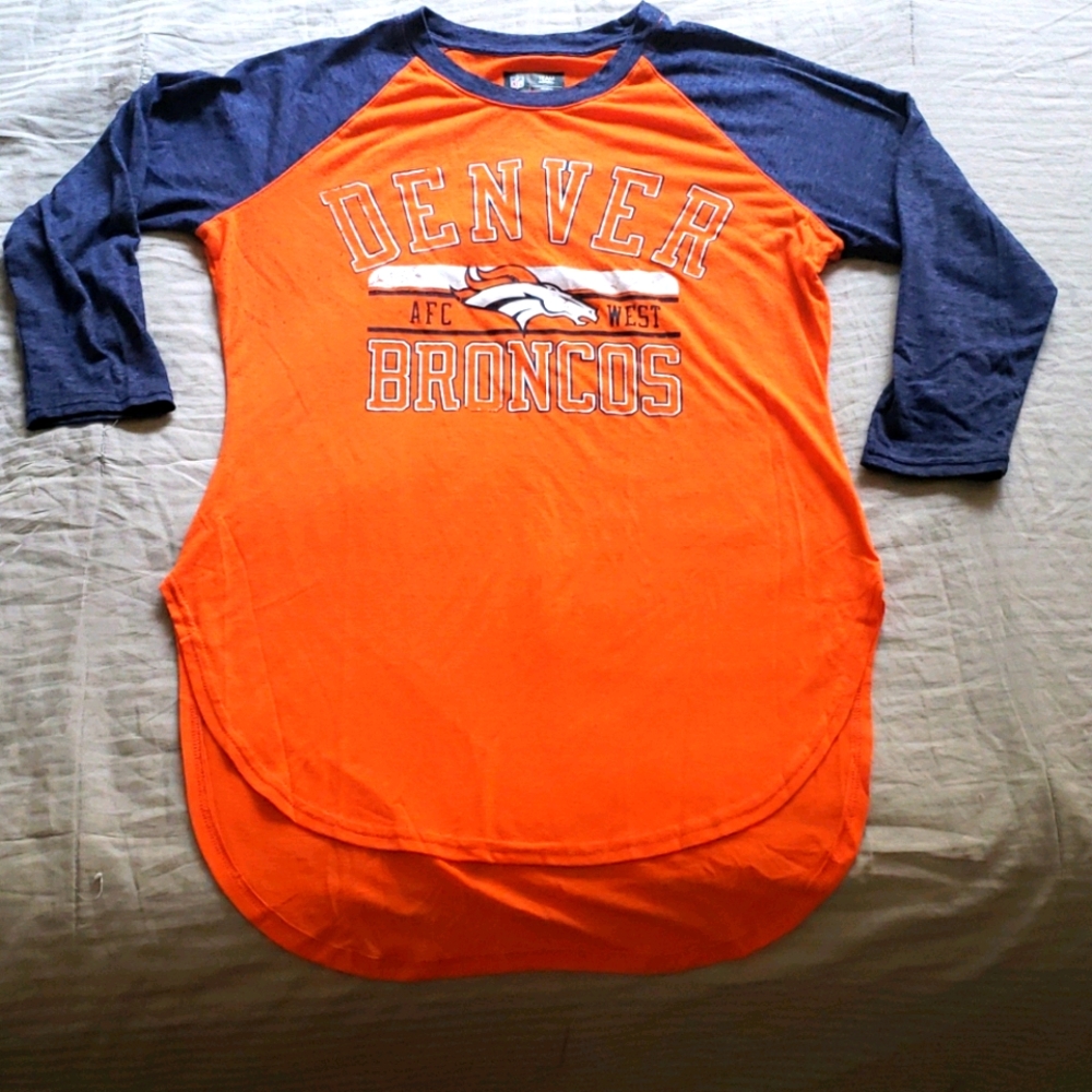 Broncos Henley